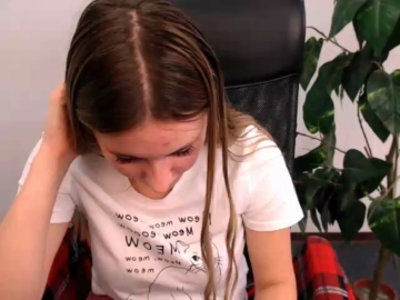 JulliaKiss  29-08-2021 chastity Female